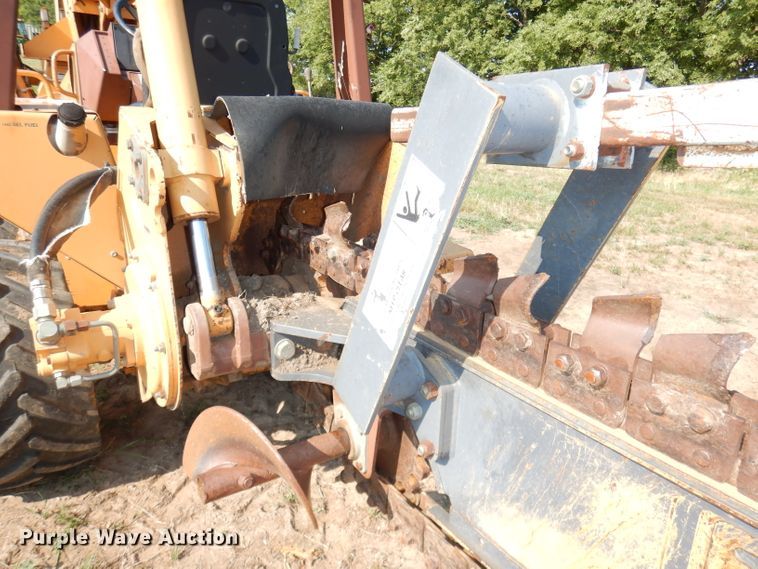 image for item DG0668 1994 Case 560  trencher