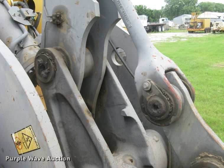 image for item DG5273 2001 Volvo L90D  wheel loader