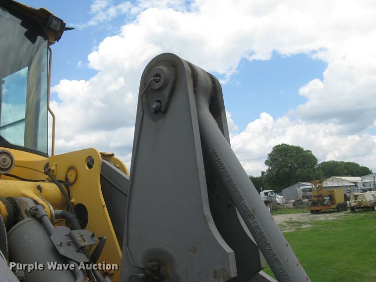 image for item DG5273 2001 Volvo L90D  wheel loader