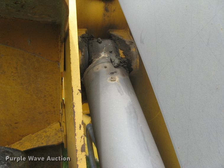 image for item DG5273 2001 Volvo L90D  wheel loader