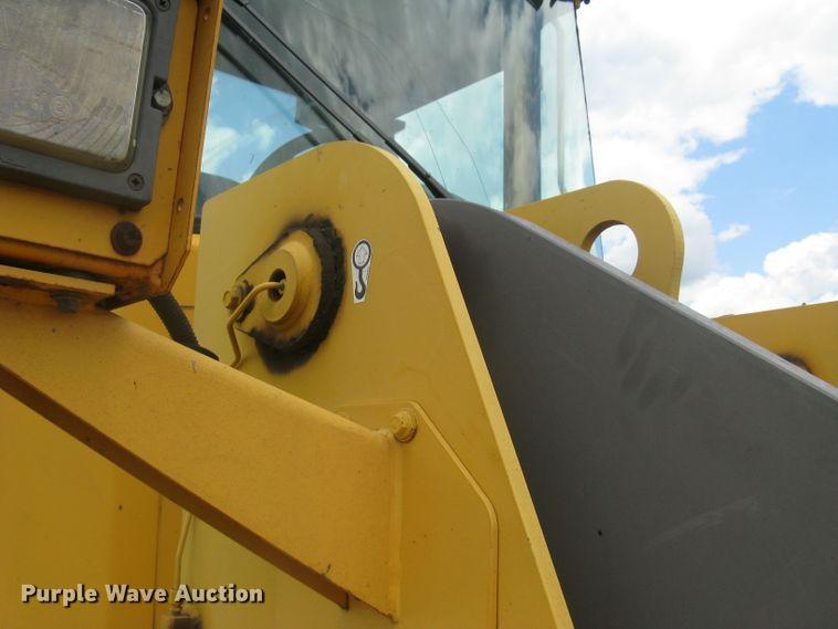 image for item DG5273 2001 Volvo L90D  wheel loader