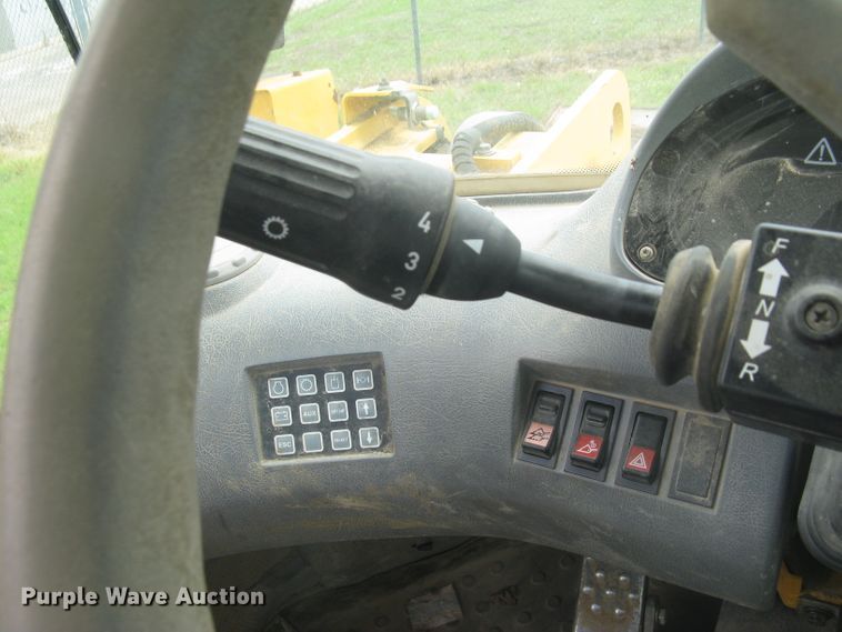 image for item DG5273 2001 Volvo L90D  wheel loader