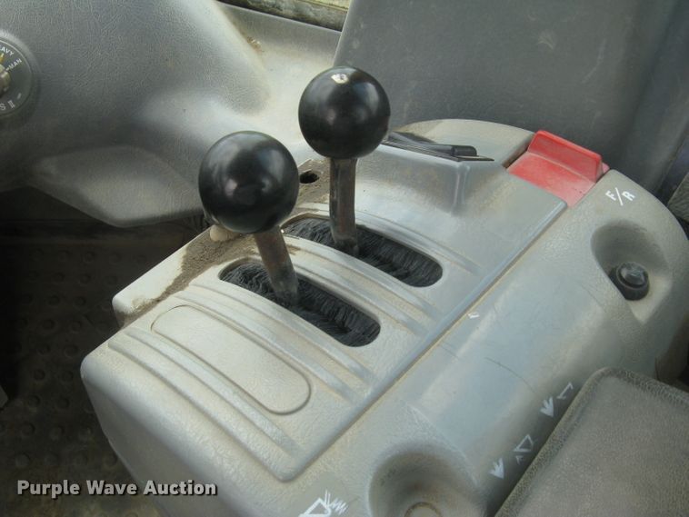 image for item DG5273 2001 Volvo L90D  wheel loader