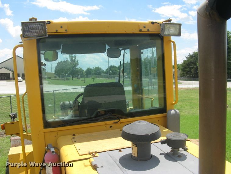 image for item DG5273 2001 Volvo L90D  wheel loader