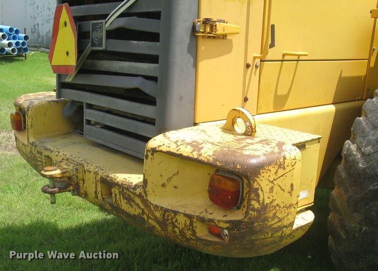 image for item DG5273 2001 Volvo L90D  wheel loader