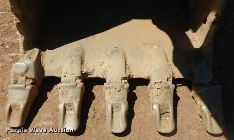 image for item DH5591 2002 Caterpillar 330CL  excavator