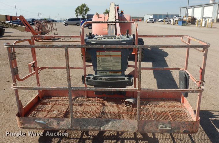 image for item DH5594 2004 JLG 600A  boom lift