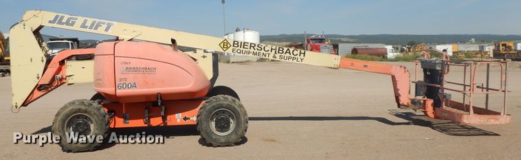 image for item DH5594 2004 JLG 600A  boom lift