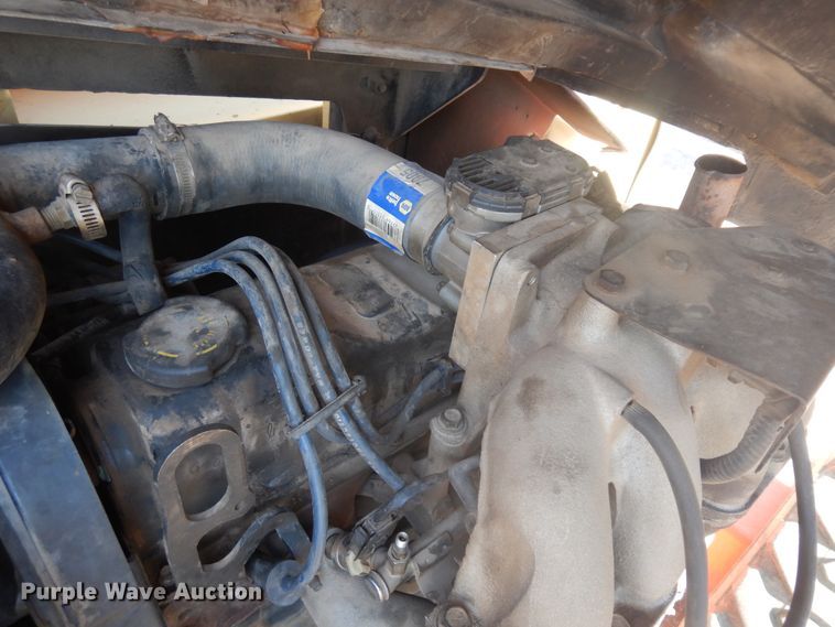 image for item DH5594 2004 JLG 600A  boom lift