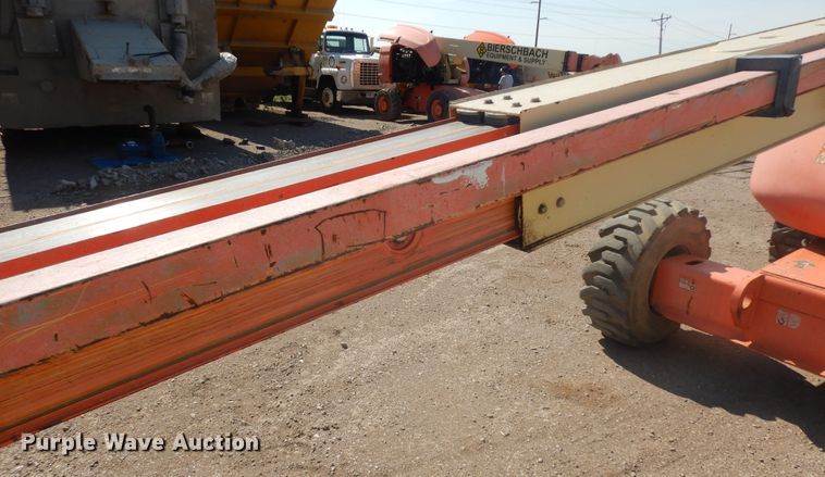 image for item DH5594 2004 JLG 600A  boom lift