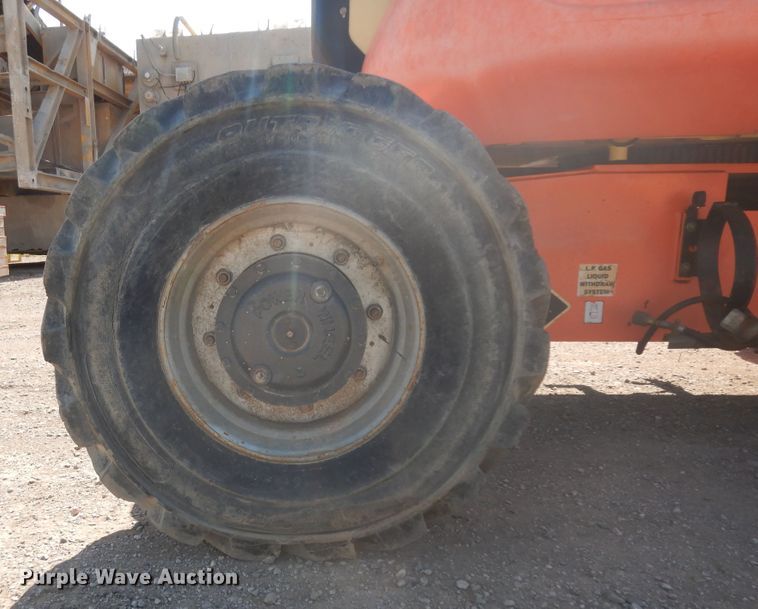 image for item DH5594 2004 JLG 600A  boom lift