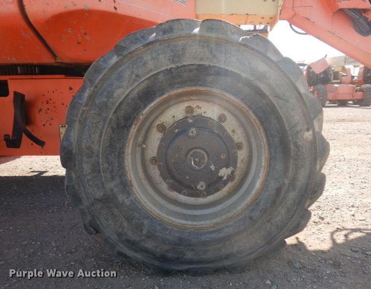 image for item DH5594 2004 JLG 600A  boom lift