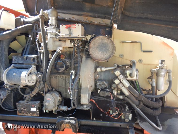 image for item DH5595 1999 JLG 600S  boom lift