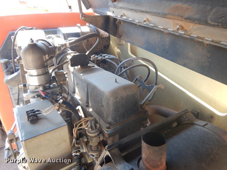 image for item DH5595 1999 JLG 600S  boom lift