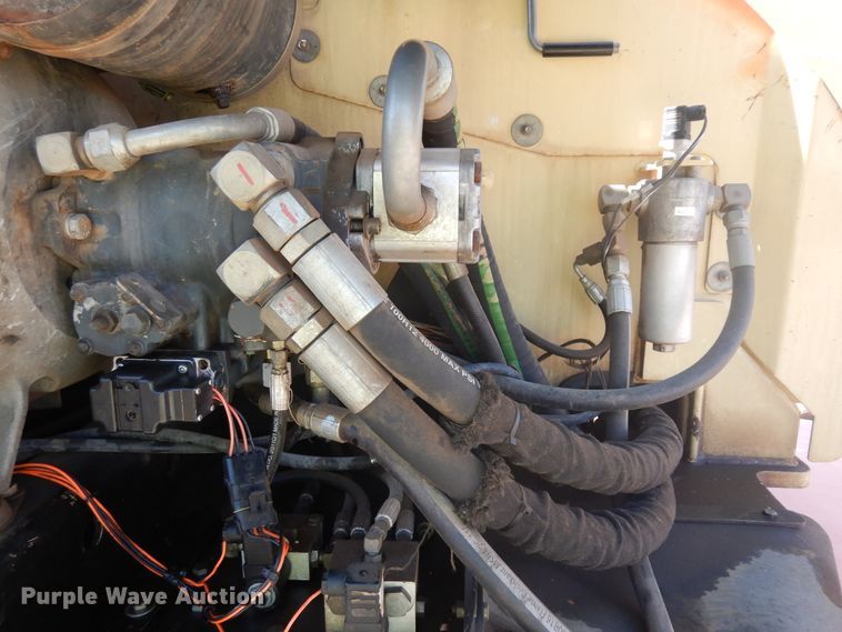 image for item DH5595 1999 JLG 600S  boom lift