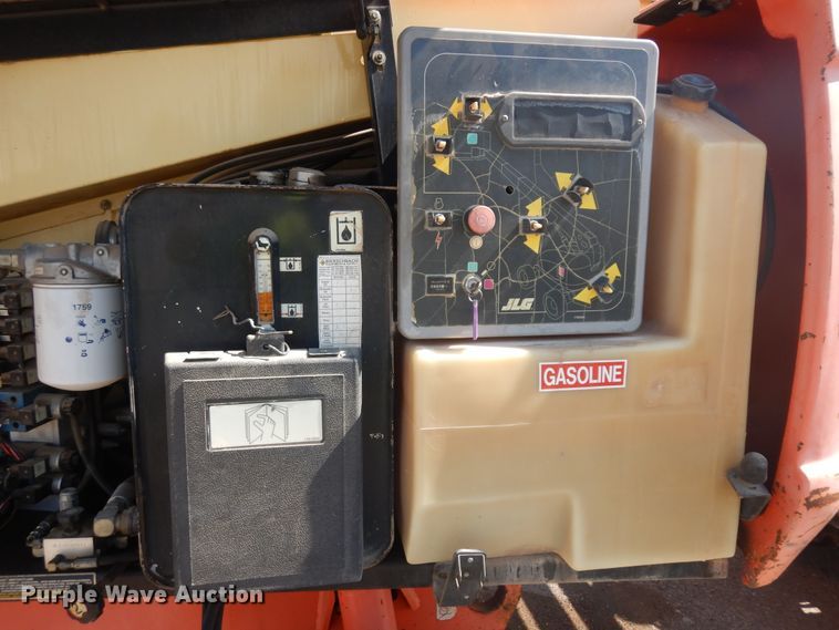 image for item DH5595 1999 JLG 600S  boom lift