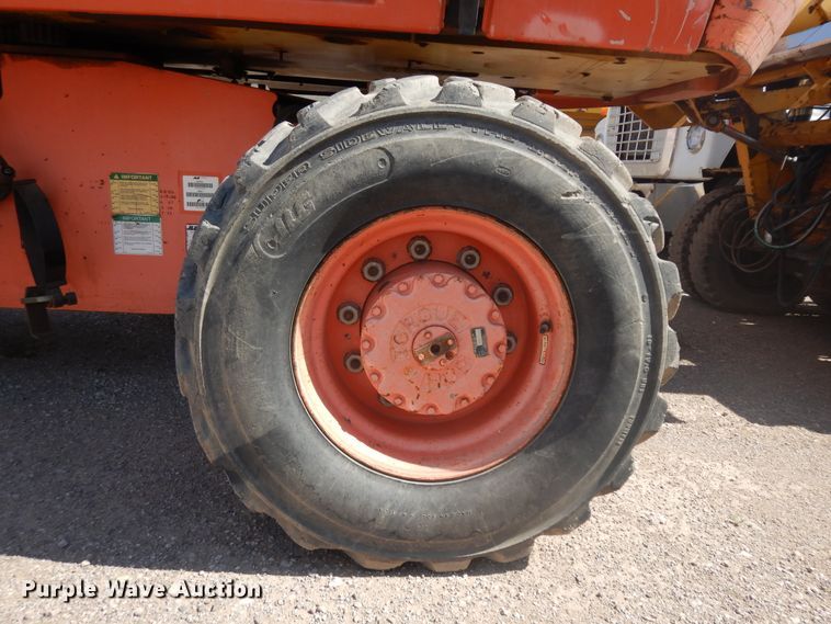 image for item DH5595 1999 JLG 600S  boom lift