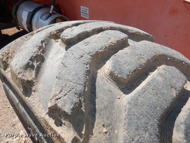 image for item DH5595 1999 JLG 600S  boom lift