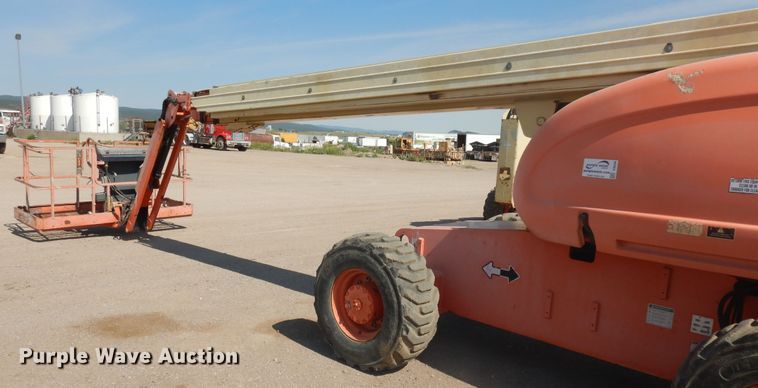 image for item DH5596 1998 JLG 600SJ  boom lift