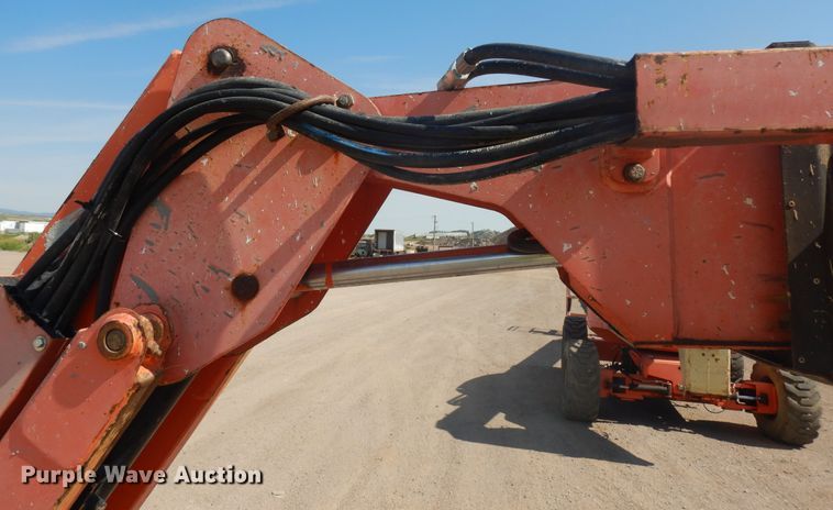 image for item DH5596 1998 JLG 600SJ  boom lift