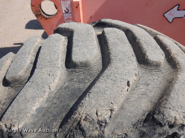 image for item DH5596 1998 JLG 600SJ  boom lift