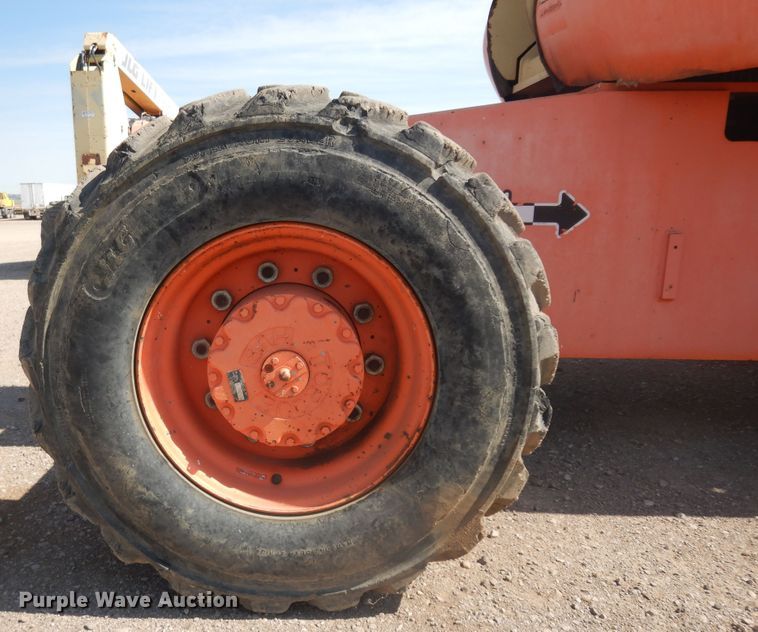 image for item DH5596 1998 JLG 600SJ  boom lift