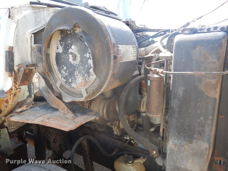 image for item DH5597 1987 Ford L9000  flatbed truck