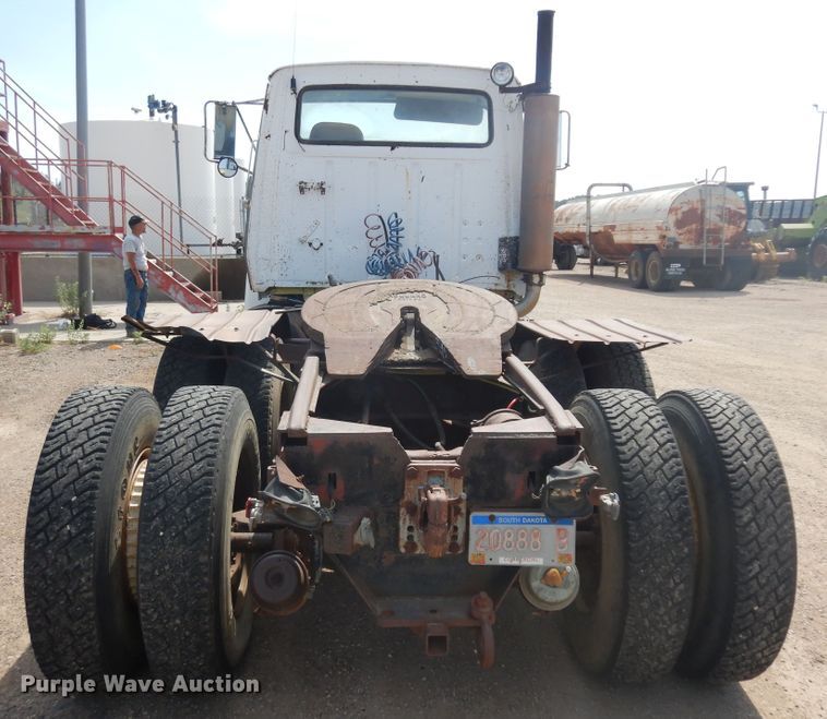 image for item DH5598 1973 Ford 9000  semi truck