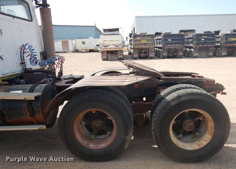 image for item DH5598 1973 Ford 9000  semi truck