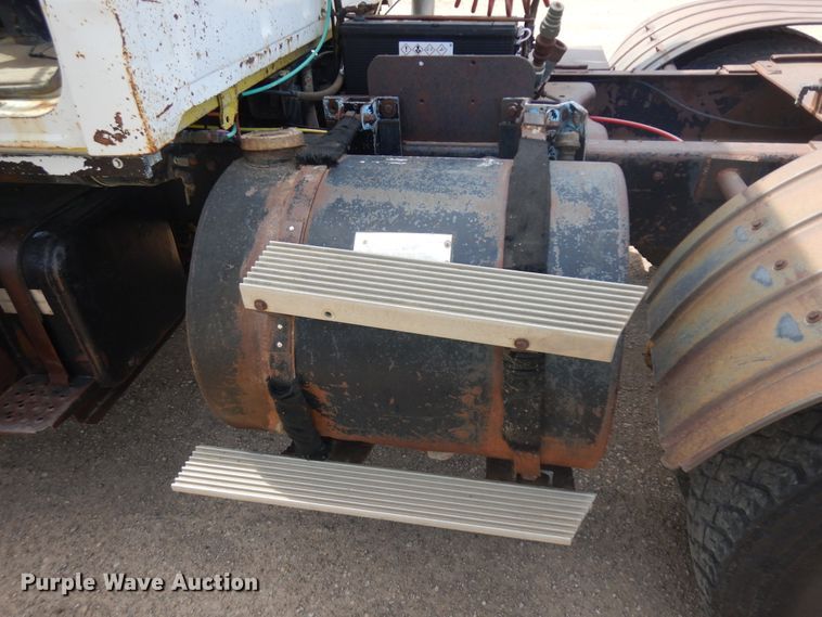 image for item DH5598 1973 Ford 9000  semi truck