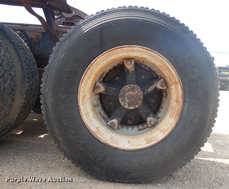 image for item DH5598 1973 Ford 9000  semi truck