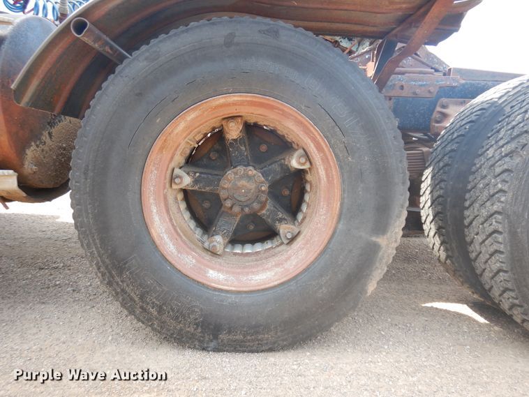 image for item DH5598 1973 Ford 9000  semi truck