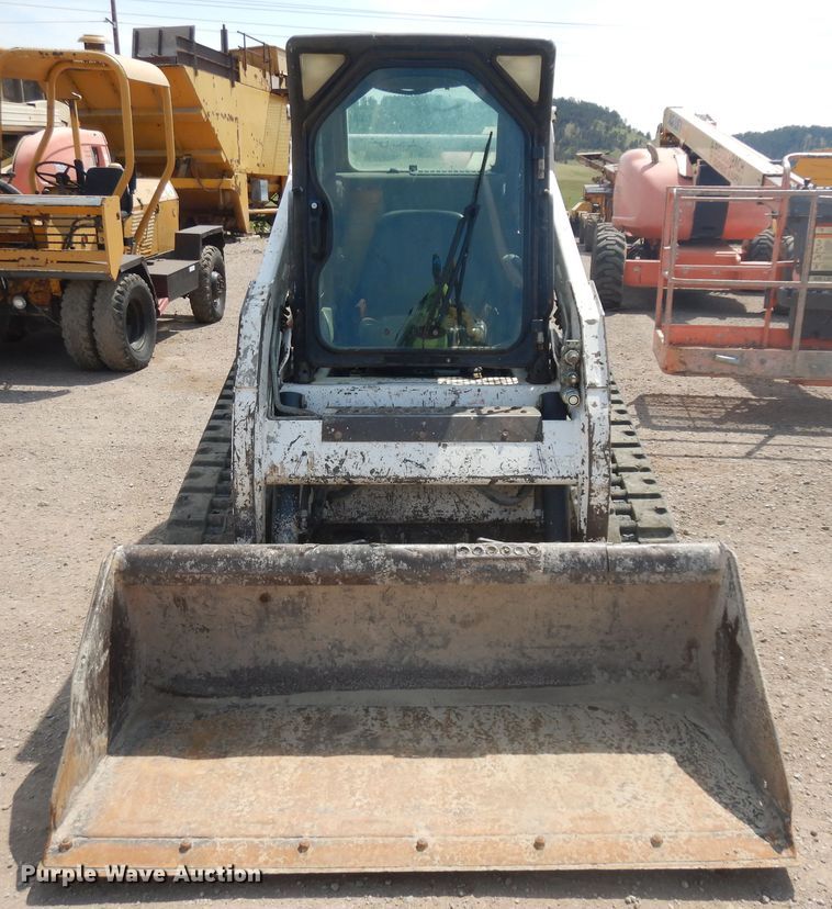 image for item DH5599 2006 Bobcat T190  tracked skid steer loader