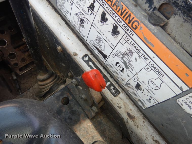 image for item DH5599 2006 Bobcat T190  tracked skid steer loader