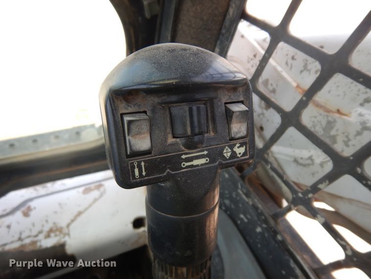 image for item DH5599 2006 Bobcat T190  tracked skid steer loader