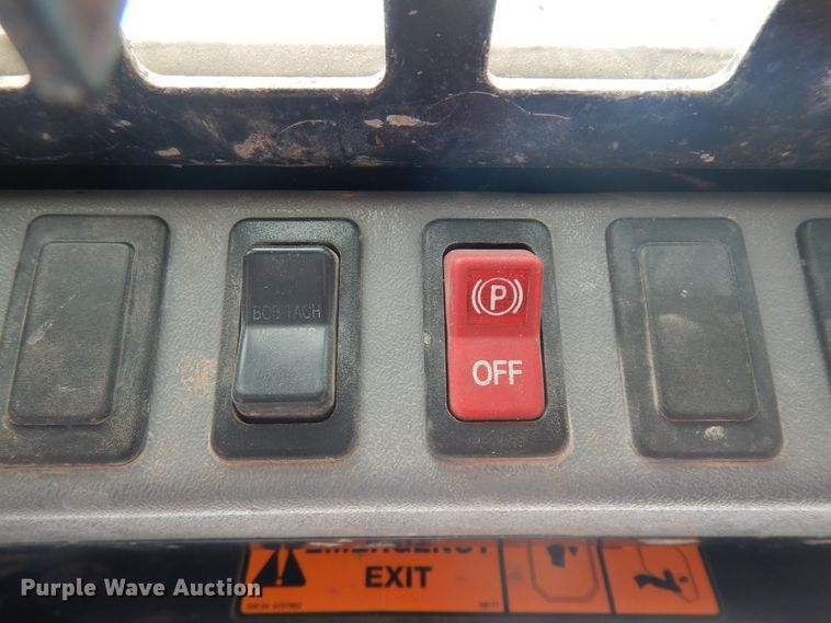 image for item DH5599 2006 Bobcat T190  tracked skid steer loader