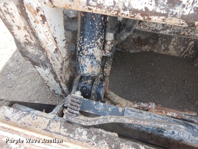 image for item DH5599 2006 Bobcat T190  tracked skid steer loader