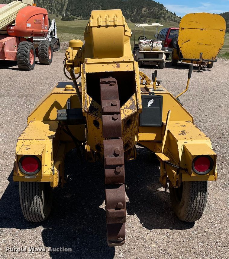 image for item DH5601 1994 Vermeer TC4  compactor