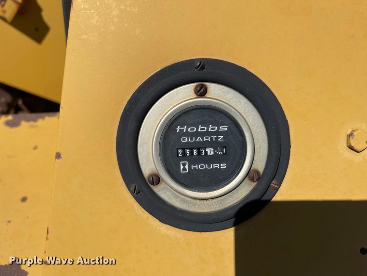 image for item DH5601 1994 Vermeer TC4  compactor