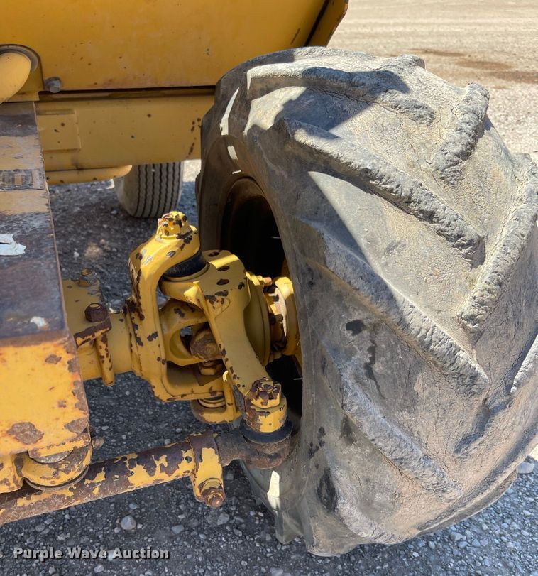 image for item DH5601 1994 Vermeer TC4  compactor