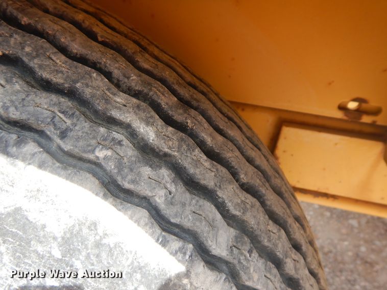 image for item DH5602 1994 Vermeer TC4  trench compactor