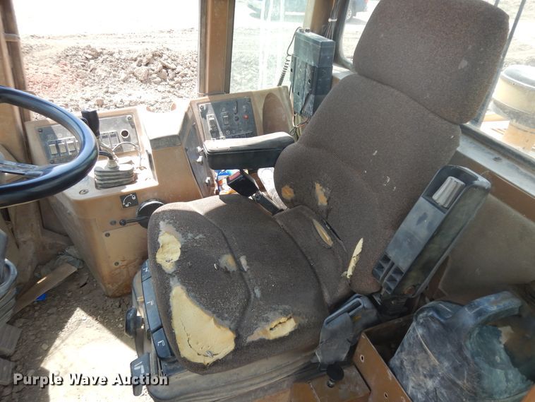 image for item DH5604 1997 Caterpillar 960F  wheel loader