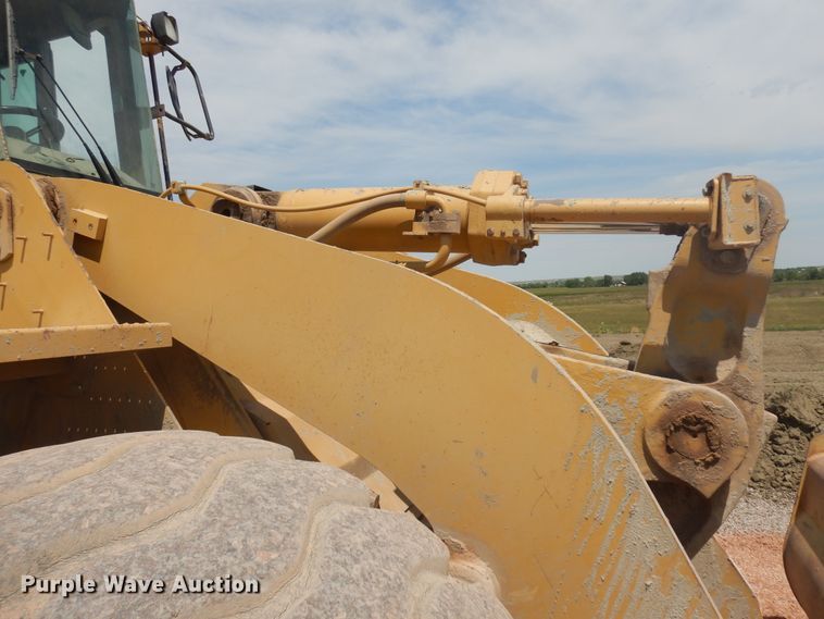 image for item DH5604 1997 Caterpillar 960F  wheel loader