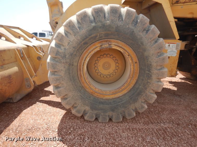 image for item DH5604 1997 Caterpillar 960F  wheel loader