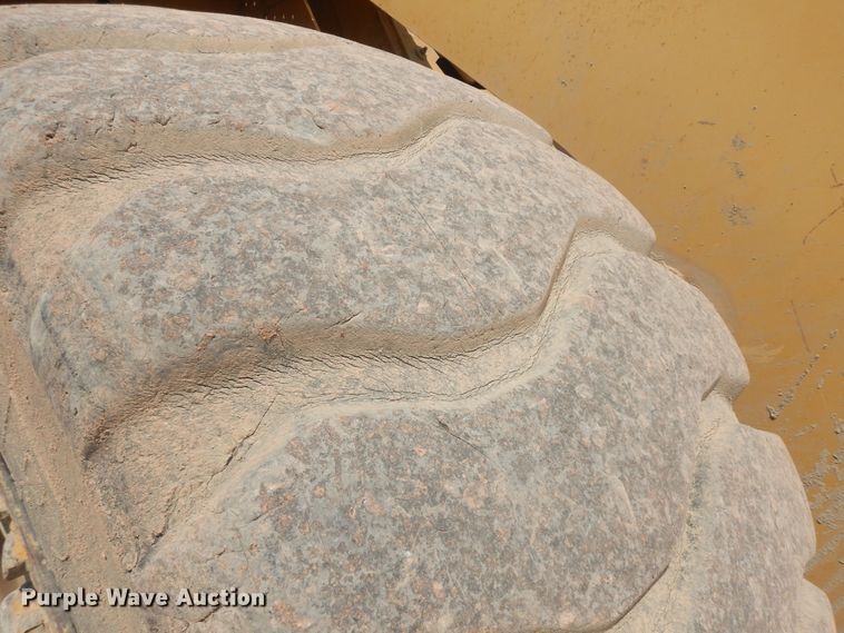 image for item DH5604 1997 Caterpillar 960F  wheel loader