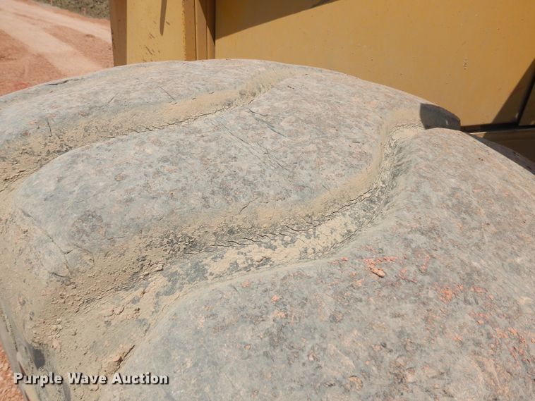 image for item DH5604 1997 Caterpillar 960F  wheel loader