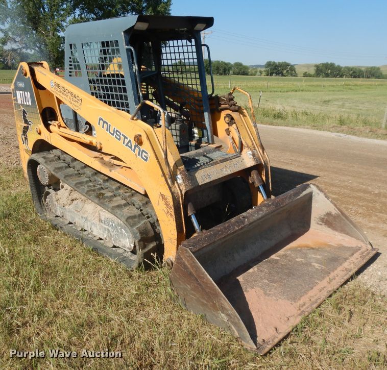 image for item DH5606 2008 Mustang MTL20  tracked skid steer loader