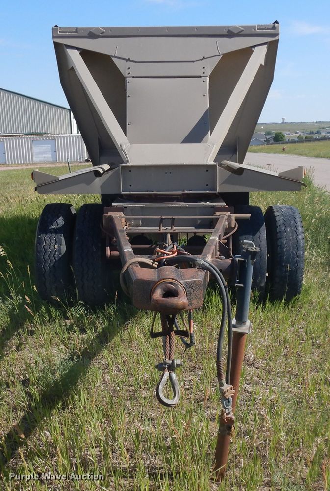 image for item DH5607 1993 Beall  bottom dump trailer