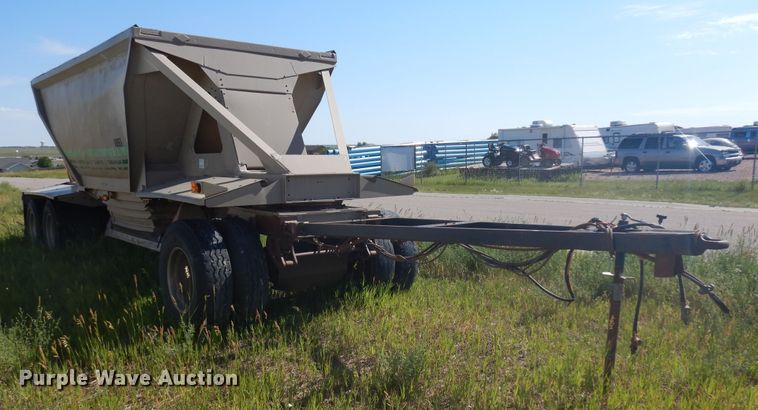 image for item DH5607 1993 Beall  bottom dump trailer