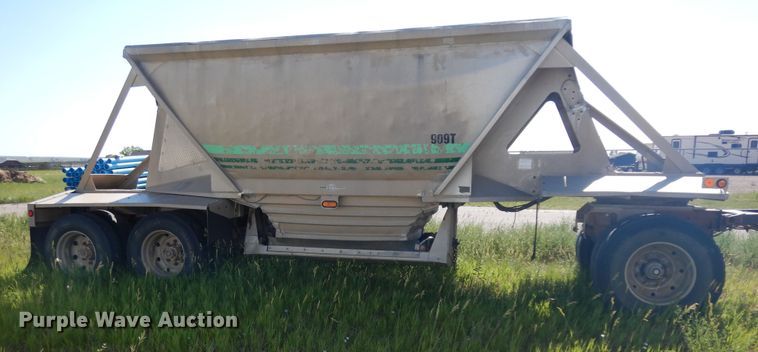 image for item DH5607 1993 Beall  bottom dump trailer